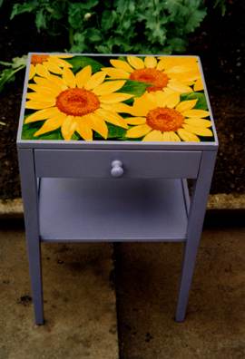 Sunflower table